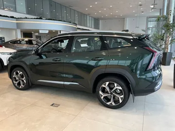 Купить Geely Atlas, II Зеленый 2.0 AMT (200 л.с.) от 2850000 ₽. в Орске