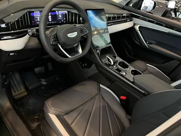 Купить Geely Atlas, II Зеленый 2.0 AMT (200 л.с.) от 2850000 ₽. в Орске