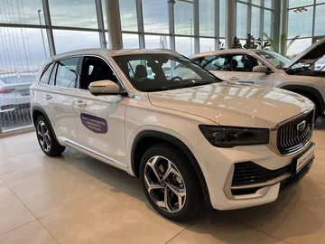 Купить Geely Monjaro Белый 2.0 AT (238 л.с.) 4WD от 3899990 ₽. в Орске