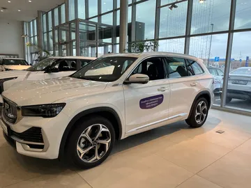 Купить Geely Monjaro Белый 2.0 AT (238 л.с.) 4WD от 4099990 ₽. в Орске